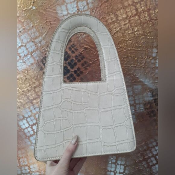Zara Cream Faux Leather Croc-Embossed Women's Bag - Picture 11 of 14